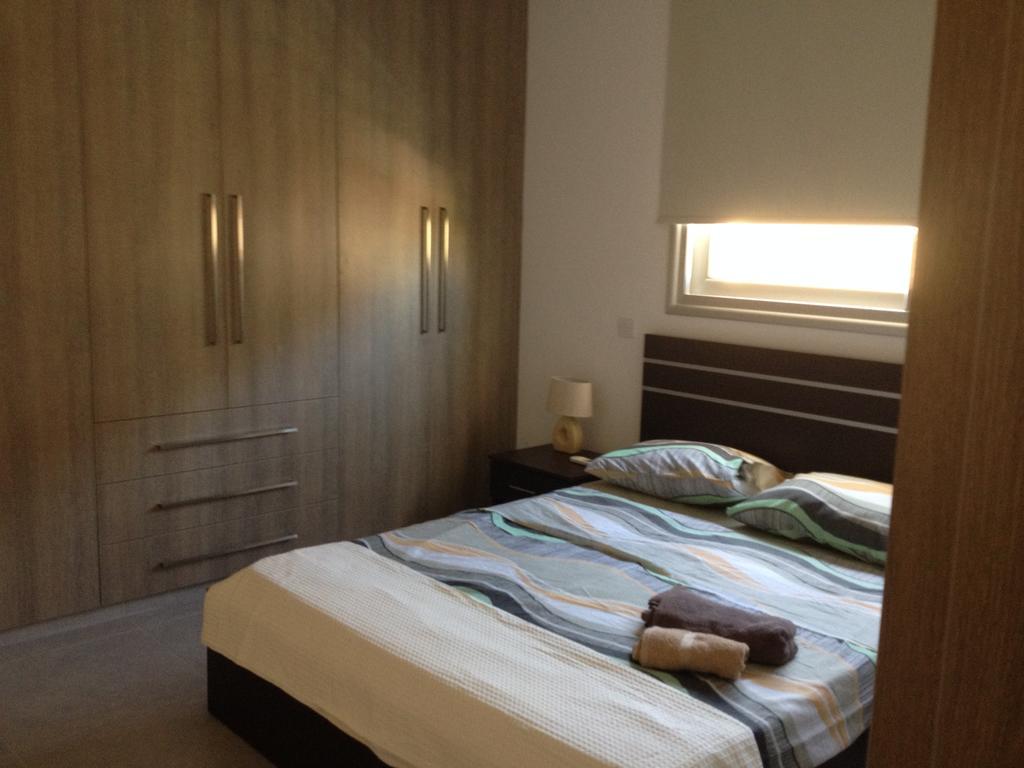 Niro Apartments Polis Oda fotoğraf